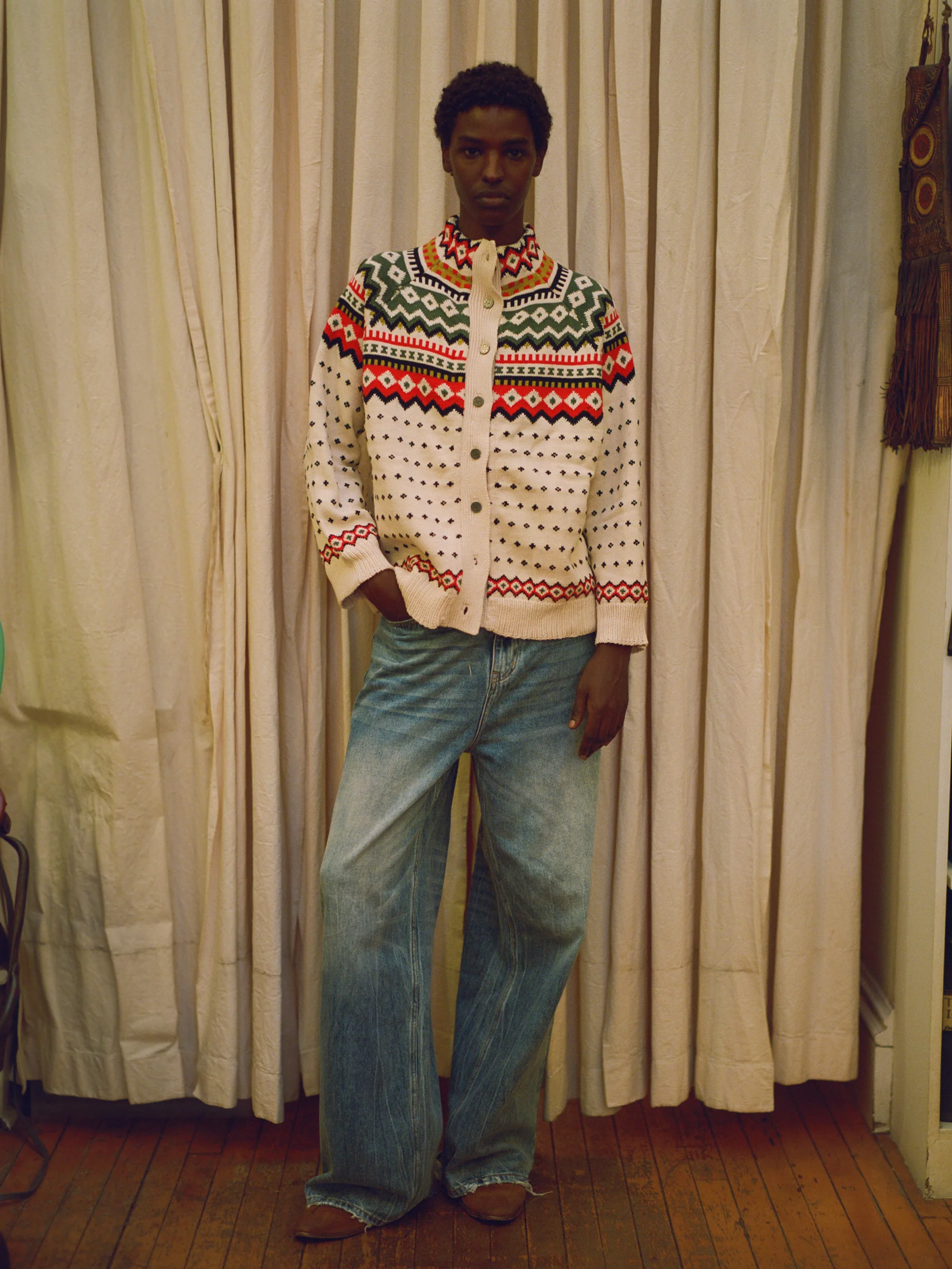 Harwan Isles Sweater - Image 2